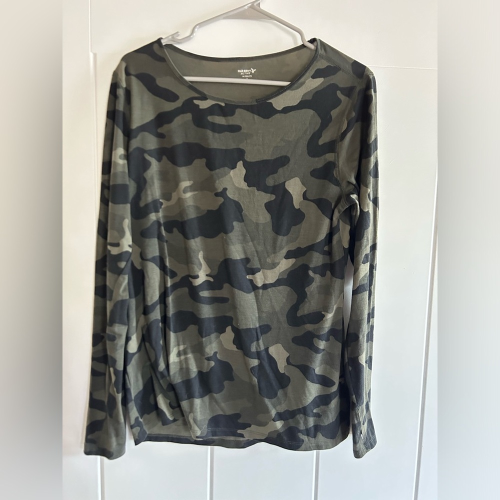 Old Navy Camo Print Athletic Shirt Size L
